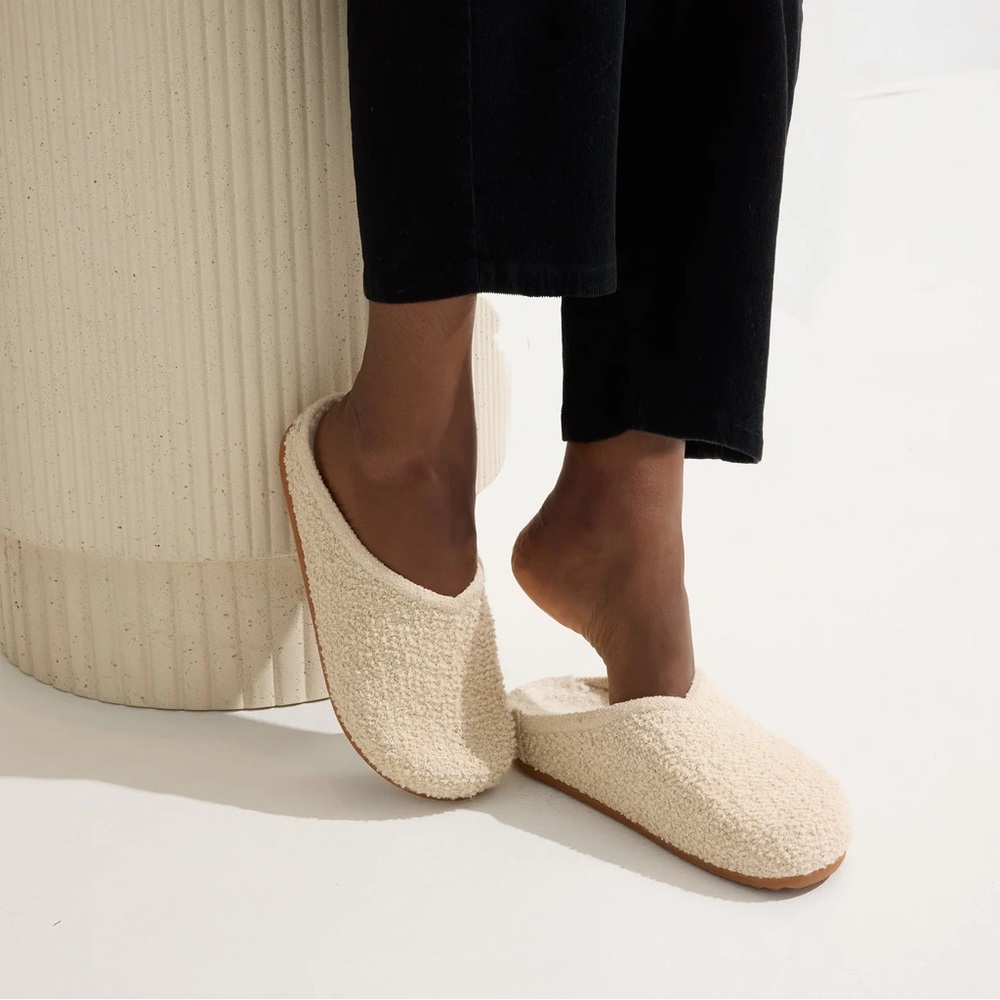 NIB Rothy’s The Cozy Clog